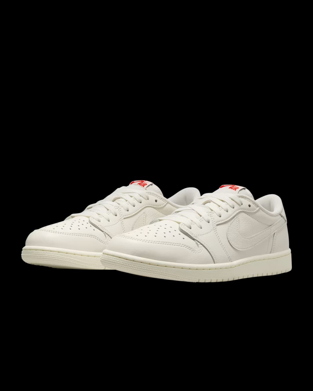 Air Jordan 1 Retro Low OG - 4